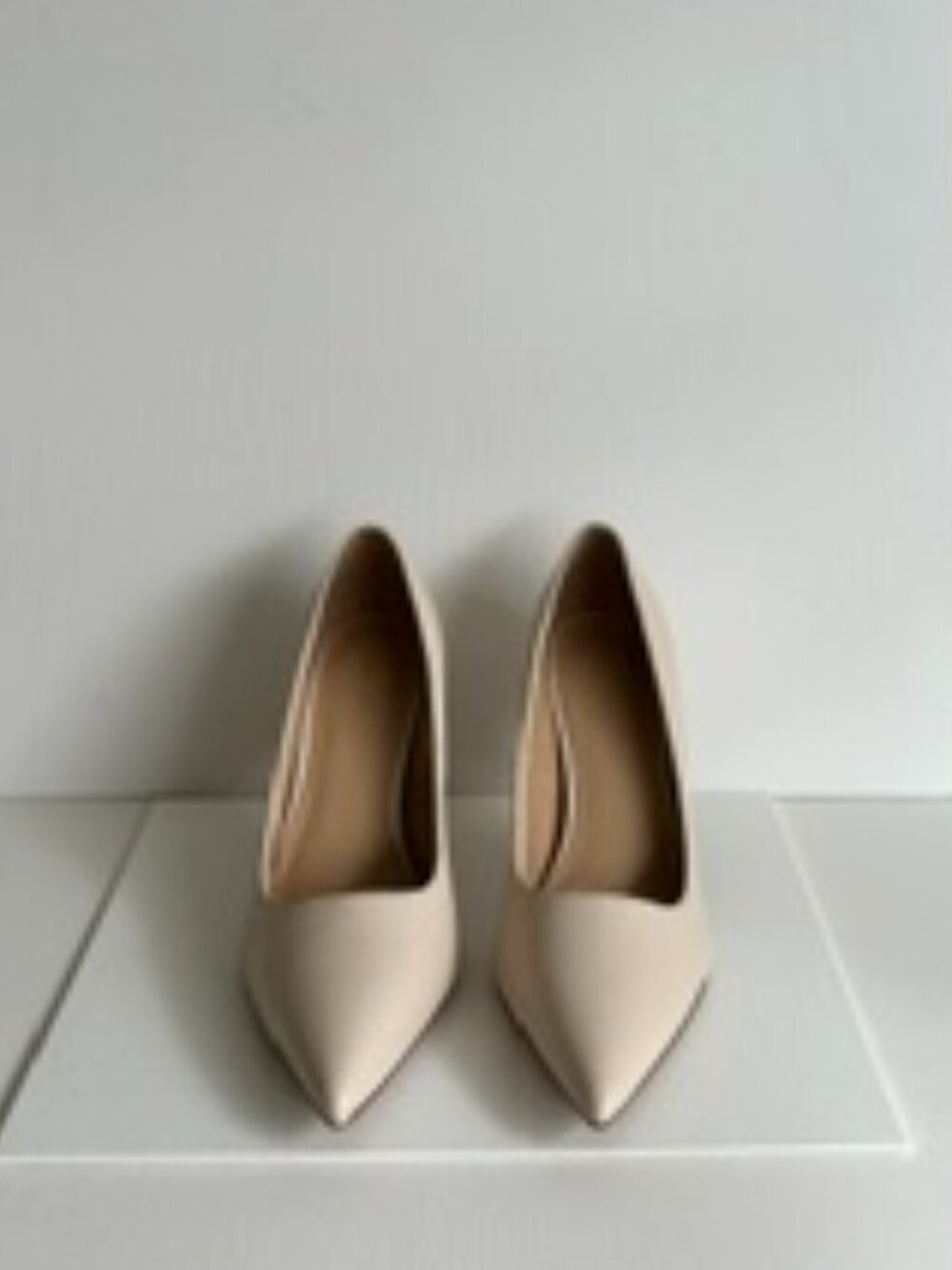 Ann Taylor Ivory Heels - Size 8